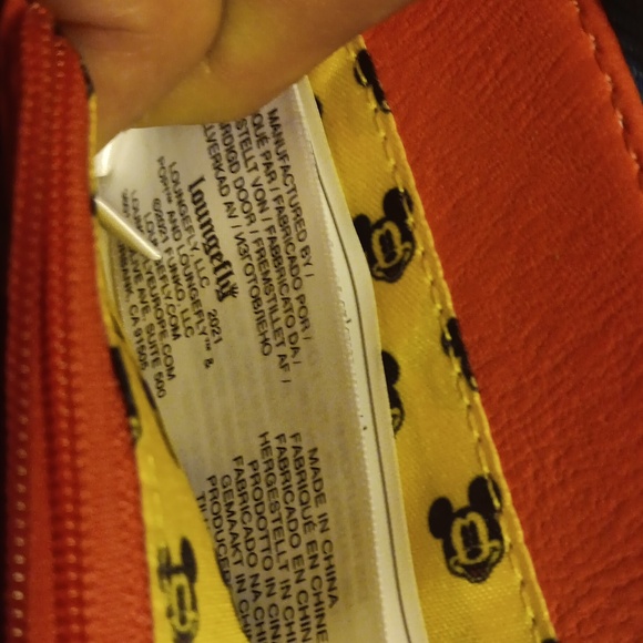 Loungfly Disney wallet - Picture 11 of 13